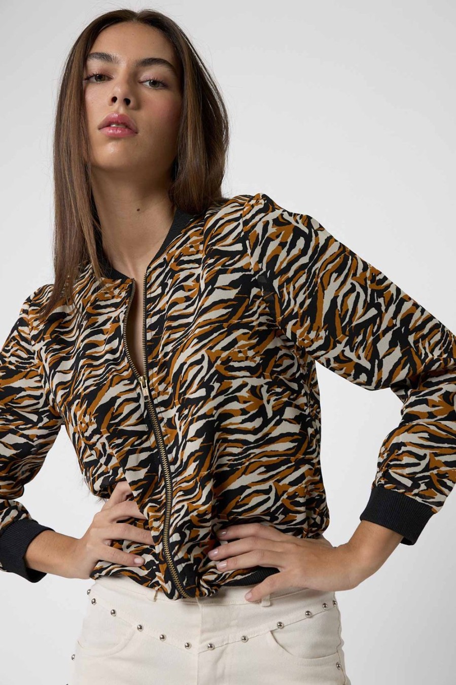 Chaquetas Y Bombers | Algo Bonito Chaqueta Bomber Con Estampado Animal Print