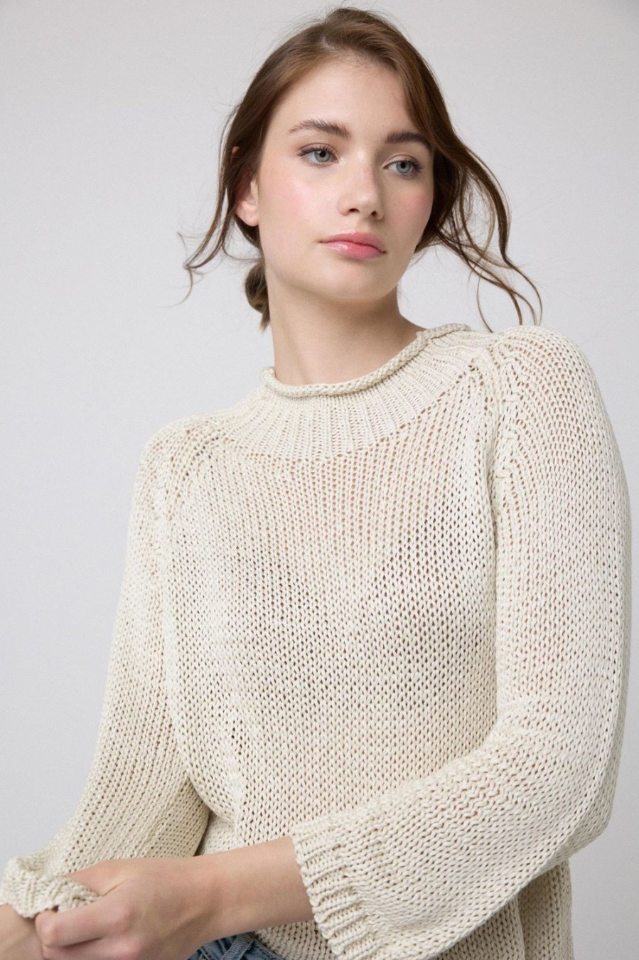 Punto | Algo Bonito Jersey Cintas Cuello Alto Beige