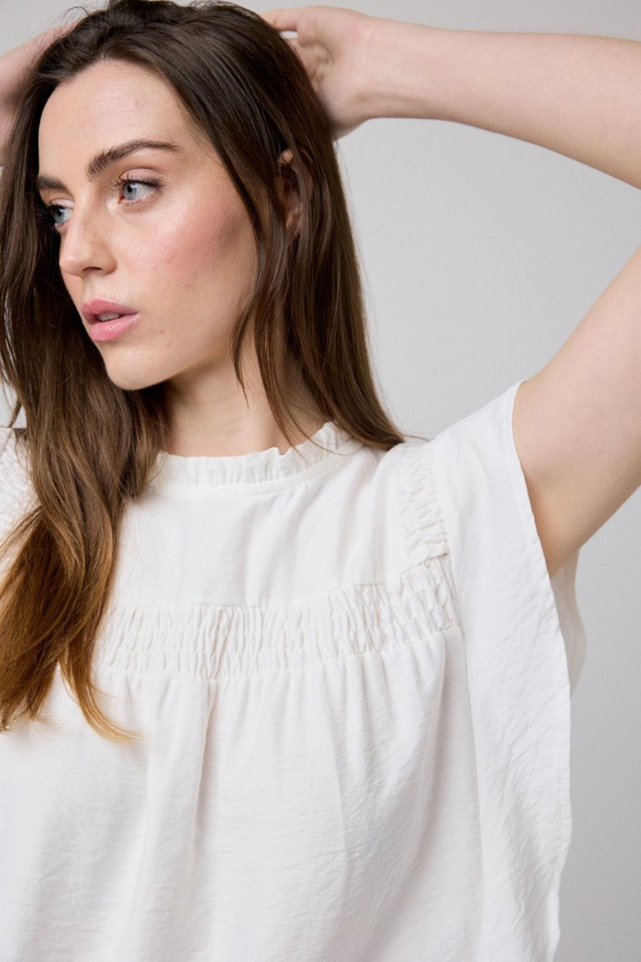 Tops | Algo Bonito Blusa Volantes Laterales Blanco