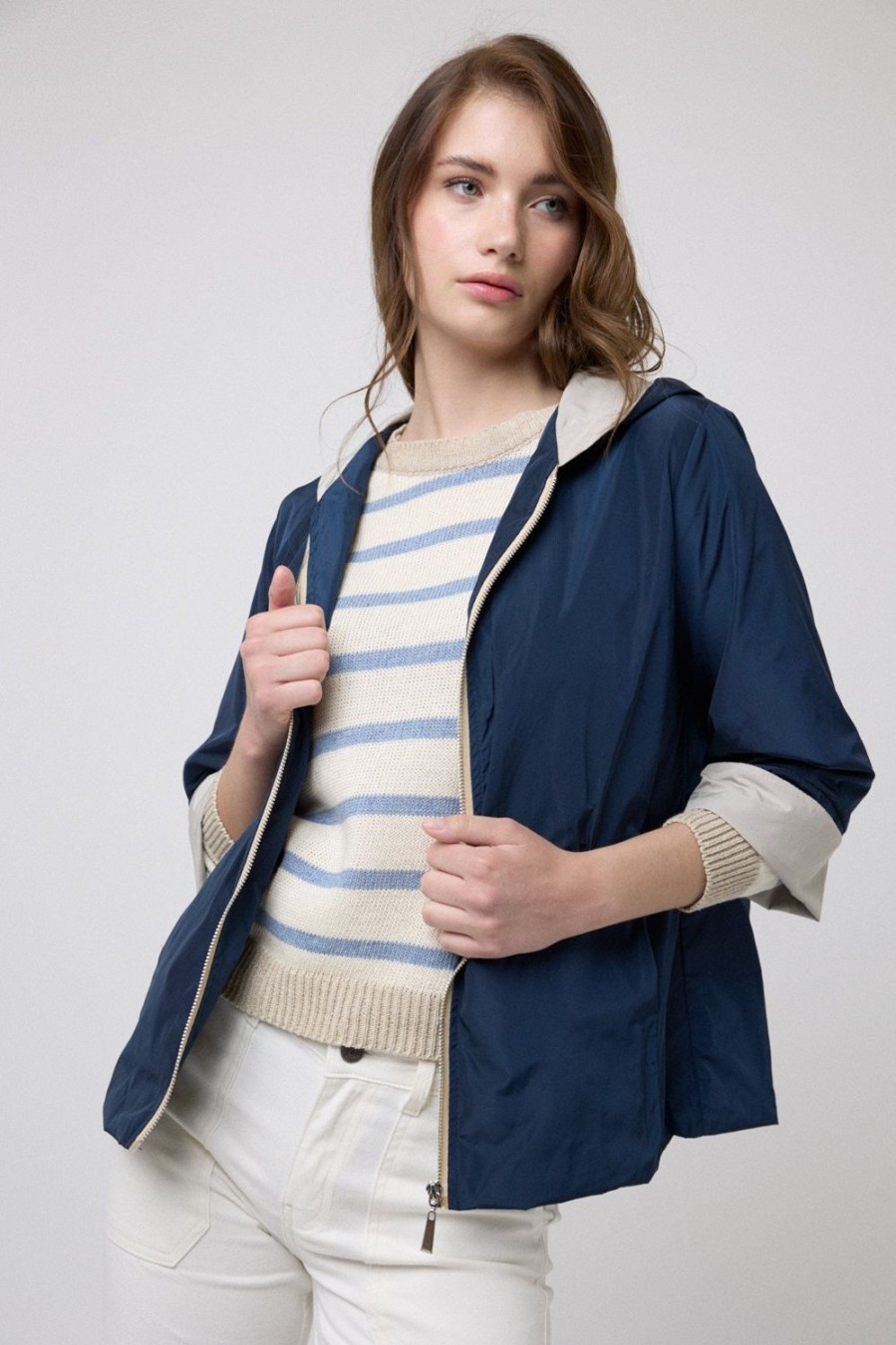 Chaquetas Y Bombers | Algo Bonito Chubasquero Corto Capucha Azul Marino