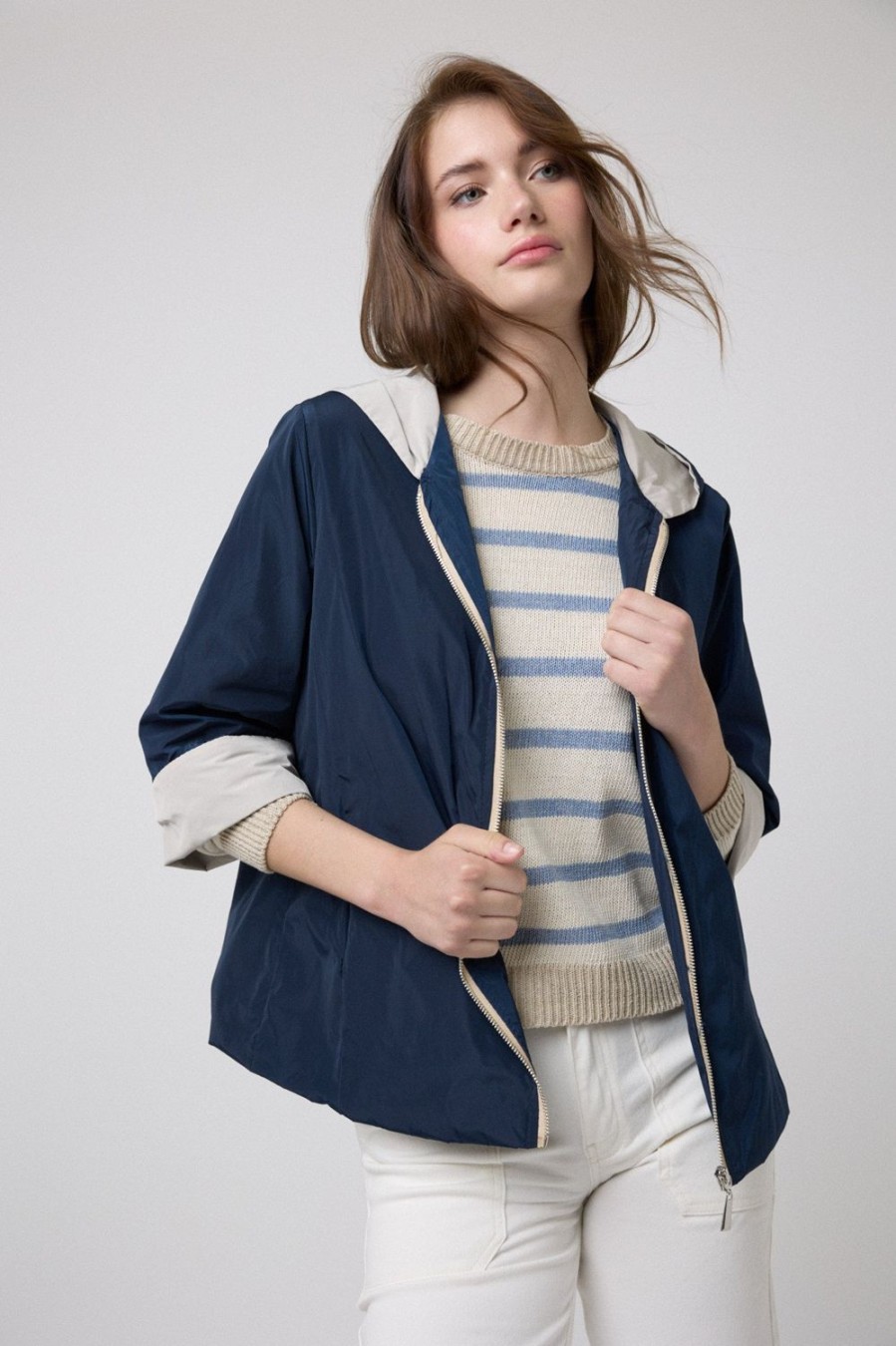 Chaquetas Y Bombers | Algo Bonito Chubasquero Corto Capucha Azul Marino