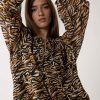 Camisas Y Blusas | Algo Bonito Blusa Oversize Estampado Animal Print