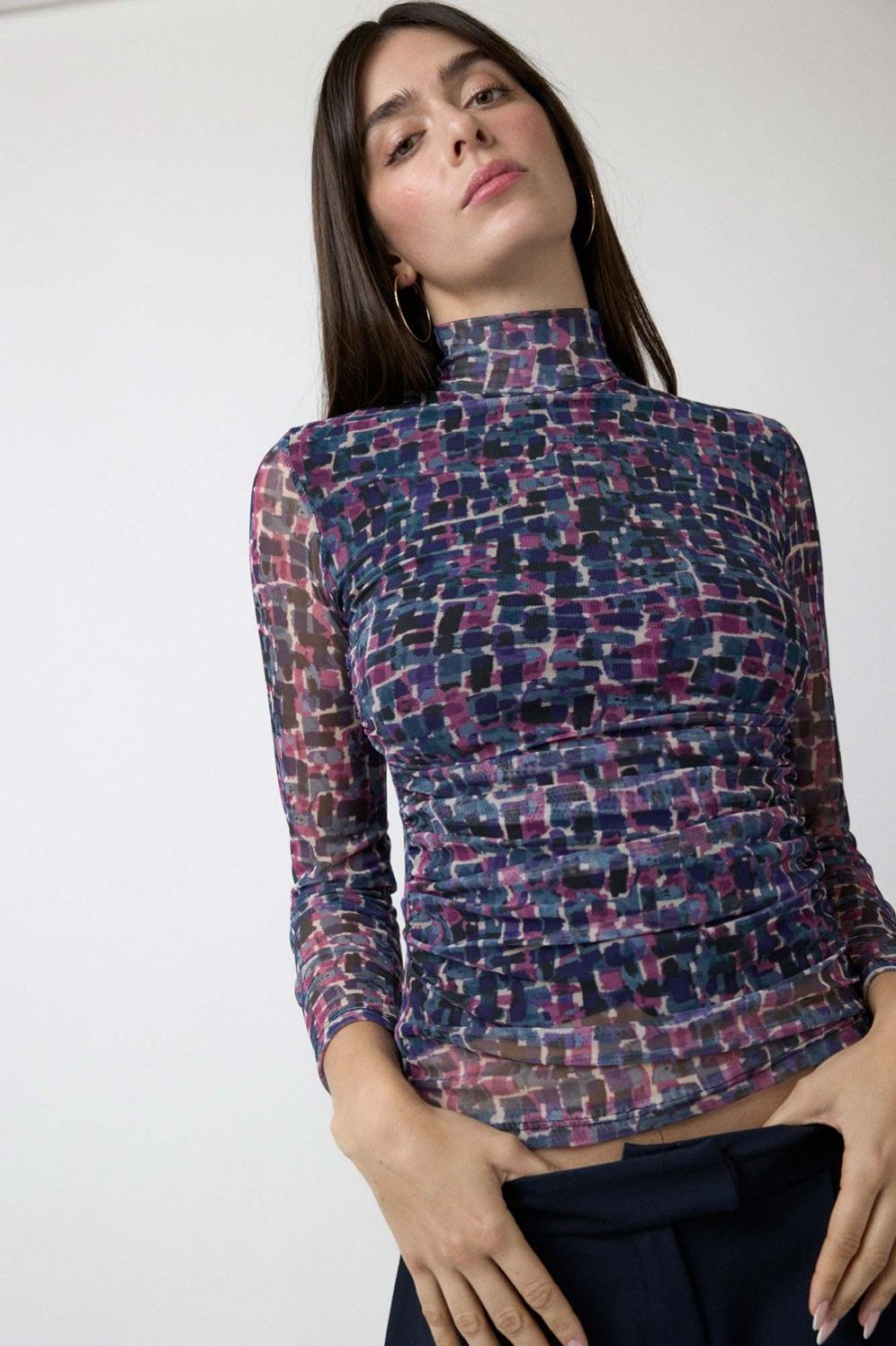 Tops | Algo Bonito Top De Manga Larga De Tul Con Estampado Multicolor