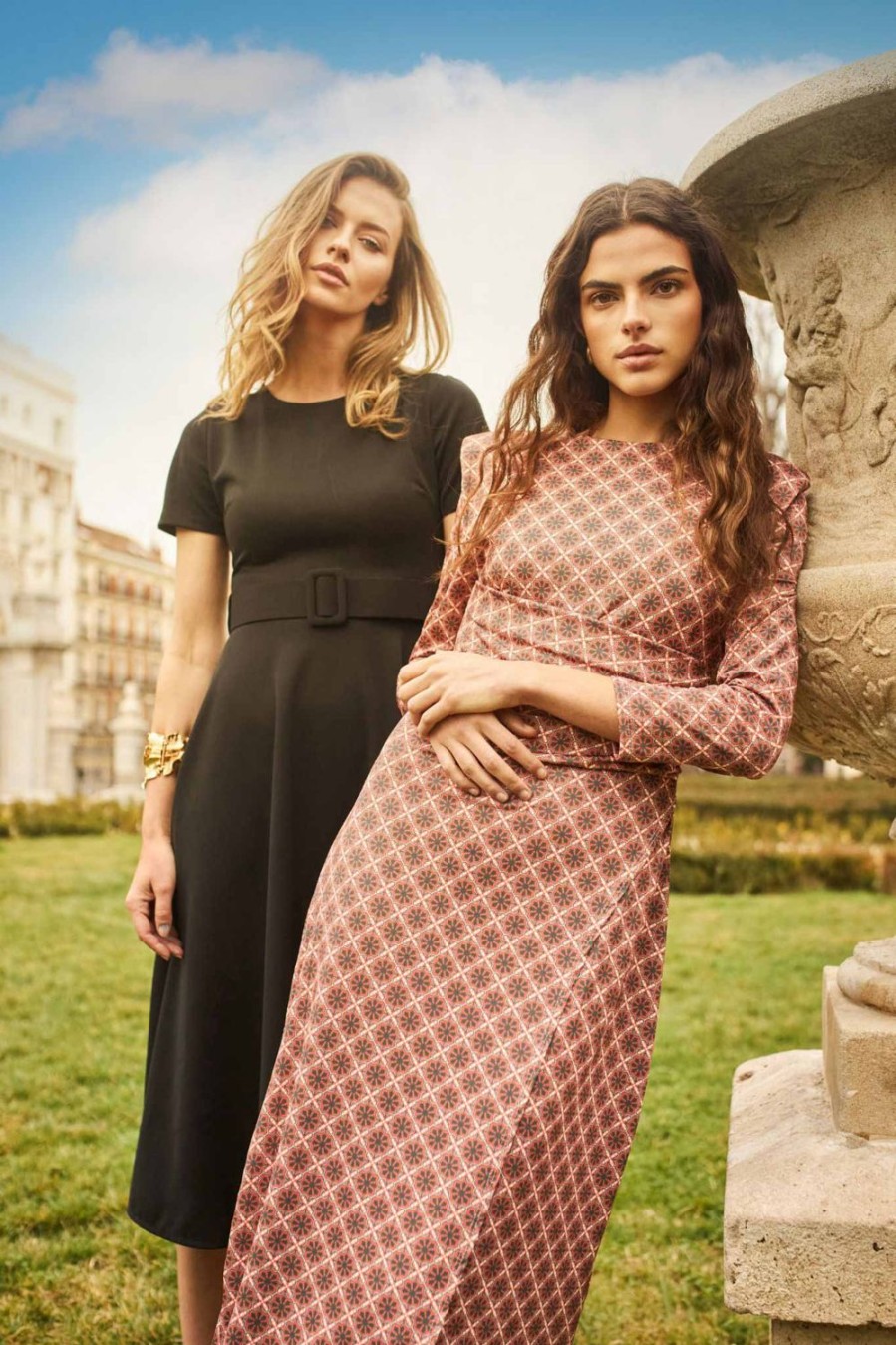 Vestidos | Algo Bonito Vestido Midi Drapeado Estampado Mosaico Pepe Rosa