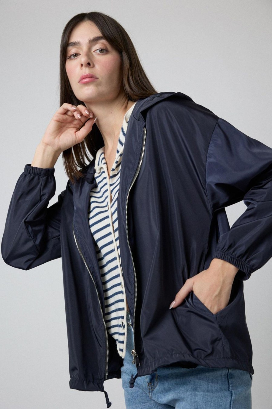 Chaquetas Y Bombers | Algo Bonito Chubasquero Corto Estilo Oversize Azul Marino