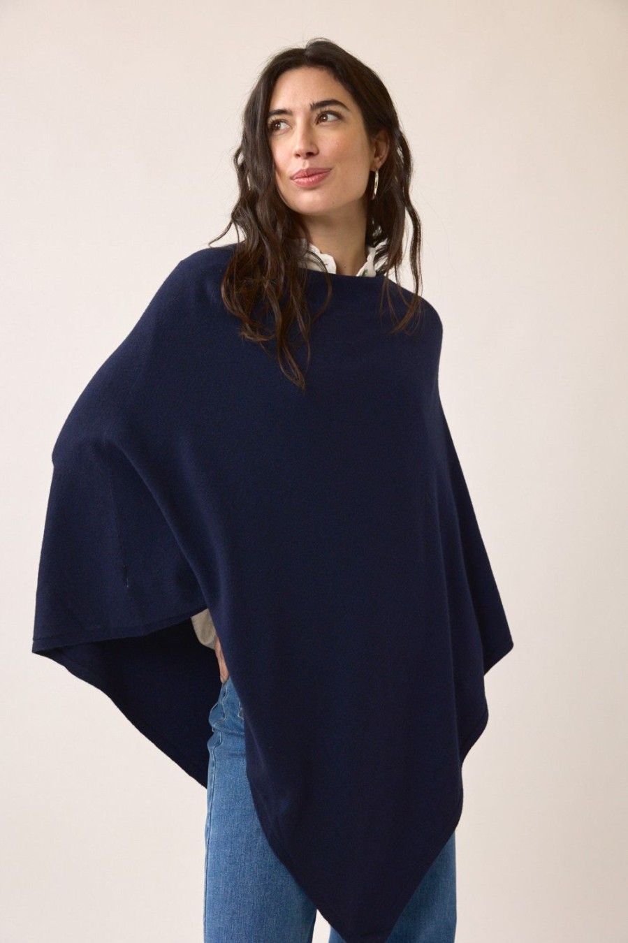 Jerseis Y Cardigans | Algo Bonito Poncho De Punto Fluido Azul Marino