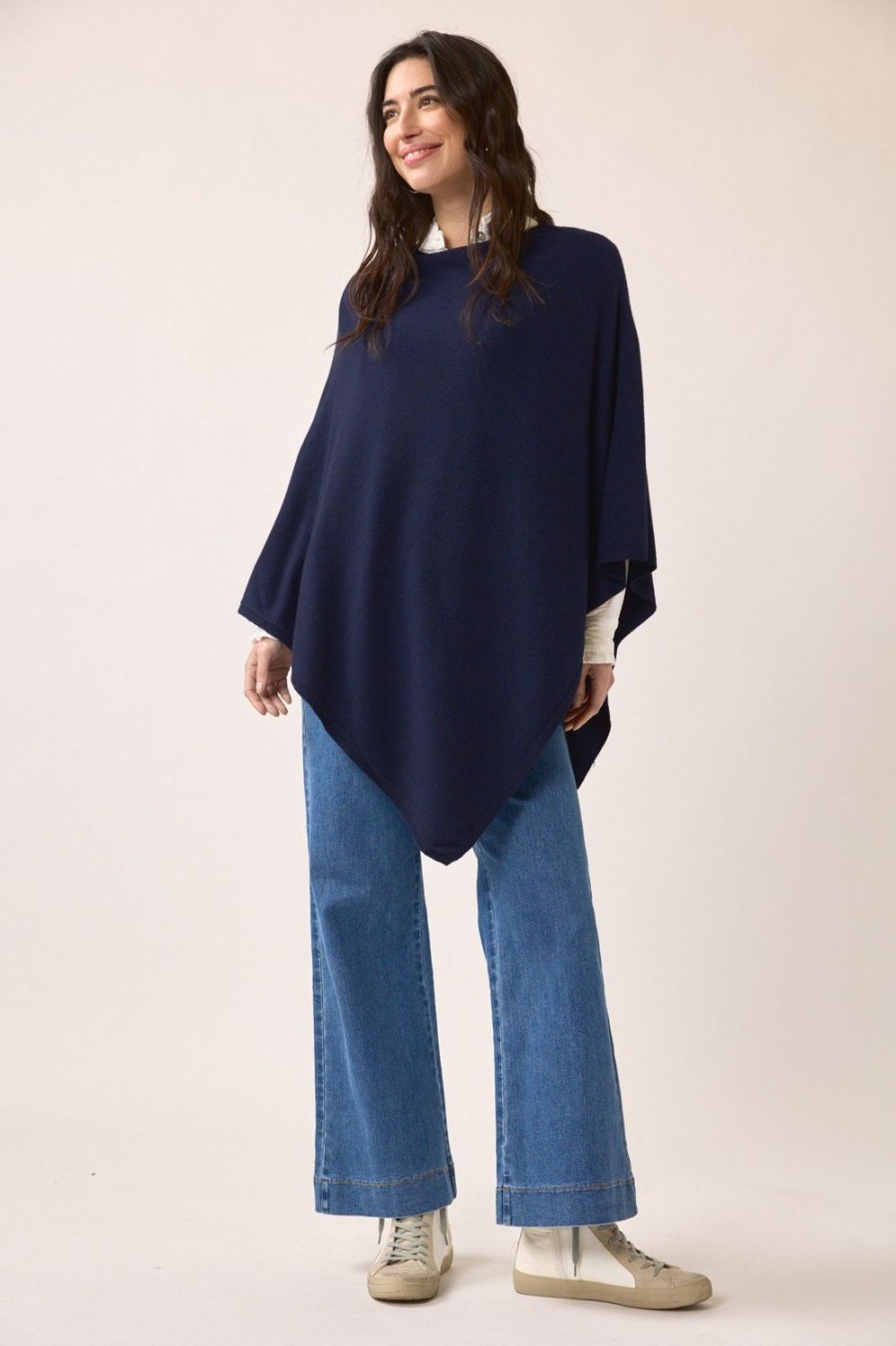 Jerseis Y Cardigans | Algo Bonito Poncho De Punto Fluido Azul Marino