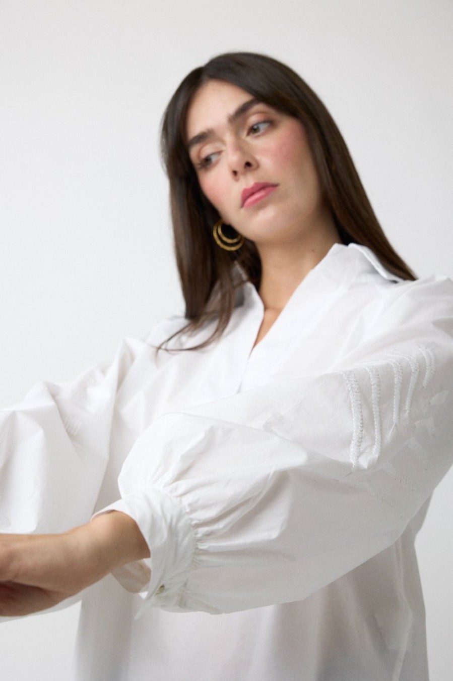 Camisas Y Blusas | Algo Bonito Blusa Oversize Detalle Manga Bordada Blanco