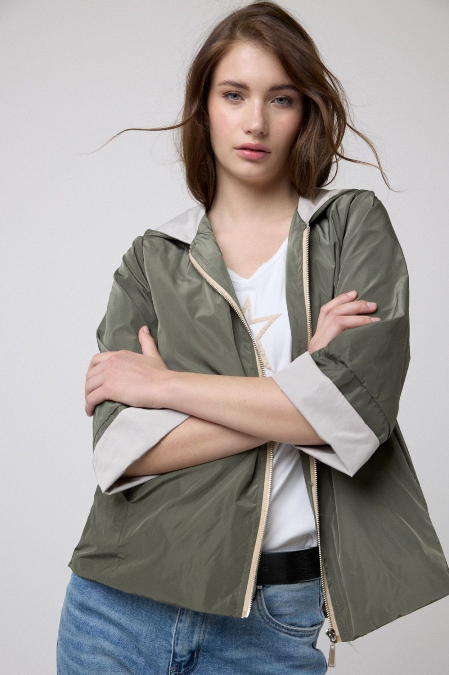 Chaquetas Y Bombers | Algo Bonito Chubasquero Corto Capucha Verde Kaki