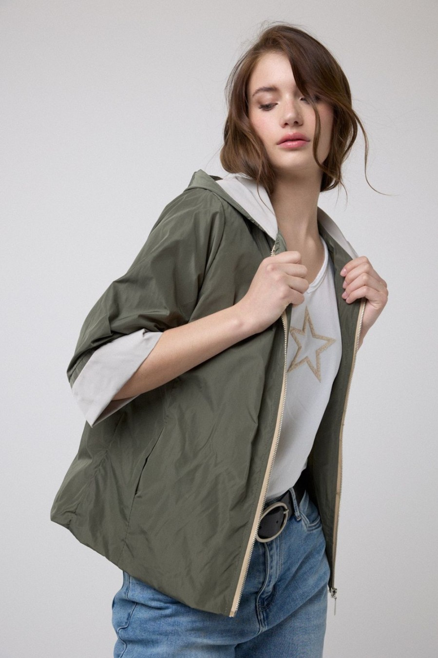 Chaquetas Y Bombers | Algo Bonito Chubasquero Corto Capucha Verde Kaki